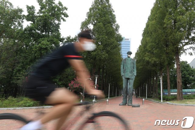 2학기가 시작된 지난 1일 영남대학교 경산캠퍼스가 한산한 모습이다. /뉴스1 © News1