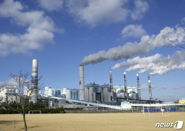 태안화력 전경© 뉴스1