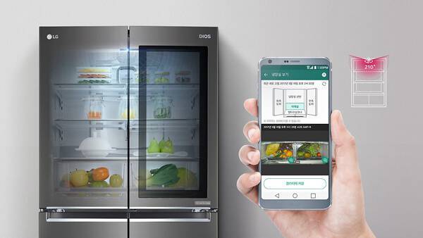 식료품의 효율적인 관리가 가능한 스마트 냉장고 (출처=LG전자)
