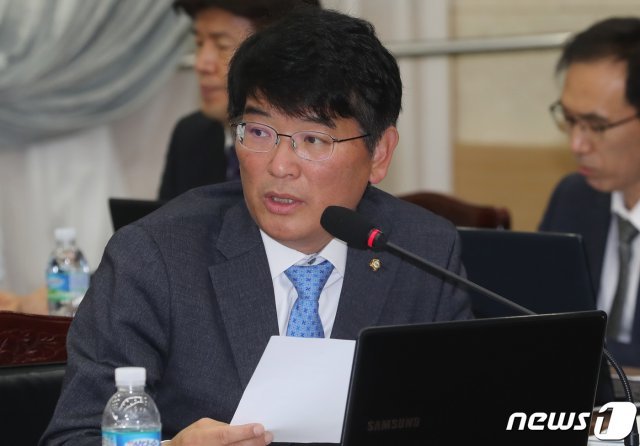 박완주 더불어민주당 의원.2019.10.15 © News1