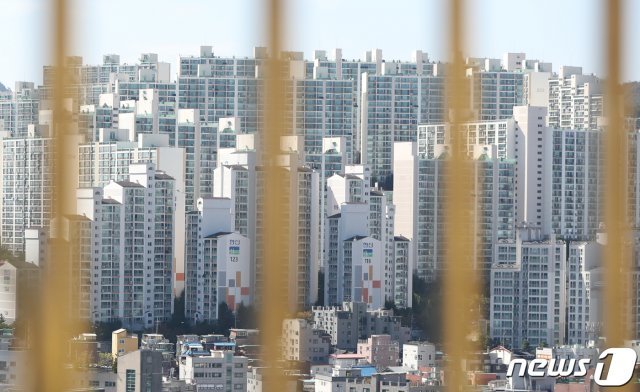 서울 강북의 한 아파트 단지. 2020.10.6/뉴스1 © News1