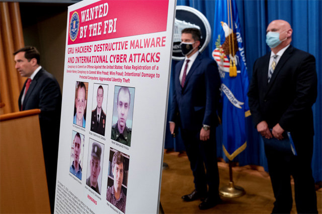19일 미국 법무부와 연방수사국(FBI)이 러시아 군 정보기관 정찰총국(GRU) 소속 장교 6명을 기소했다며 이들의 사진을 
공개했다. 법무부는 이들이 2018년 평창 겨울올림픽 당시 사이버 공격을 주도했다고 밝혔다. 워싱턴=AP 뉴시스