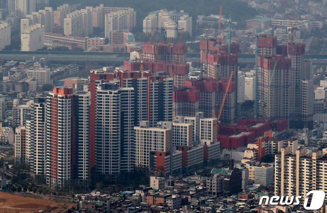 서울 시내 아파트 단지 모습. 2020.10.12/뉴스1 © News1