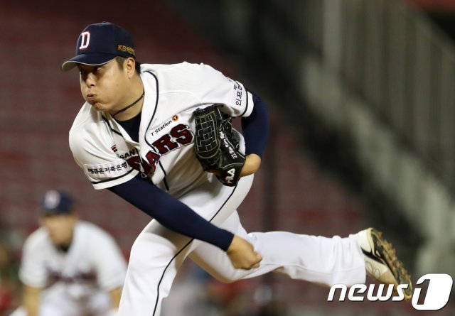 두산 베어스 김강률. 2018.7.17/뉴스1 © News1
