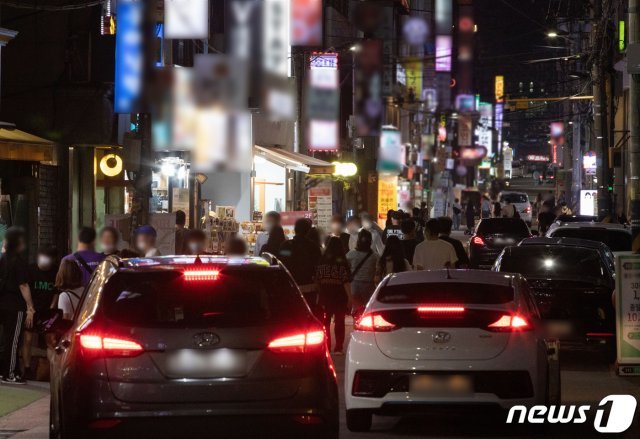 오후 서울 마포구 홍대거리.(자료사진) /뉴스1 © News1