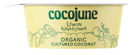 코코준은 동물성 우유가 아닌 유기농 코코넛을 발효해 만든 비건 요거트 제품이다. 코코넛밀크를 발효하고 엘더플라워, 버번 바닐라빈, 카사바, 루바브 등 식물성 재료만을 사용해 만들어졌다. 업체 제공