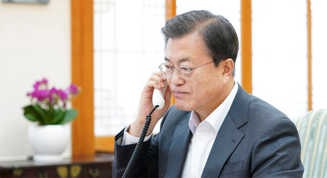 韓과 첫 통화서 ‘중국 견제 인도태평양 전략’ 동참 메시지