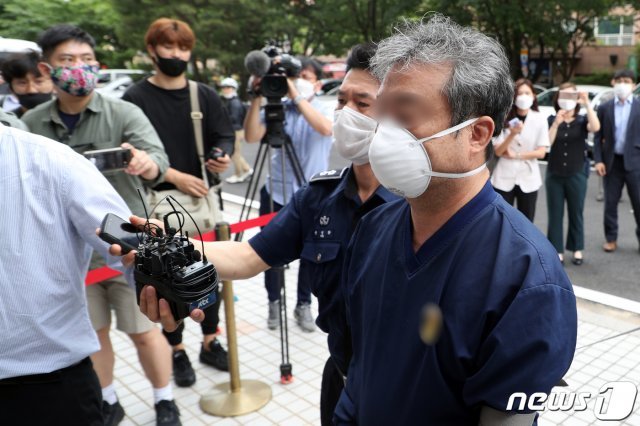 이강세 스타모빌리티 대표가 지난 6월19일 오전 서울 양천구 서울남부지방법원에서 열린 구속 전 피의자심문(영장실질심사)에 출석하고 있다. . 2020.6.19/뉴스1 © News1