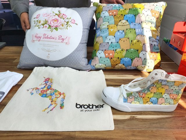 가먼트 프린터를 통해 완성된 각종 제품들 (출처=IT동아)