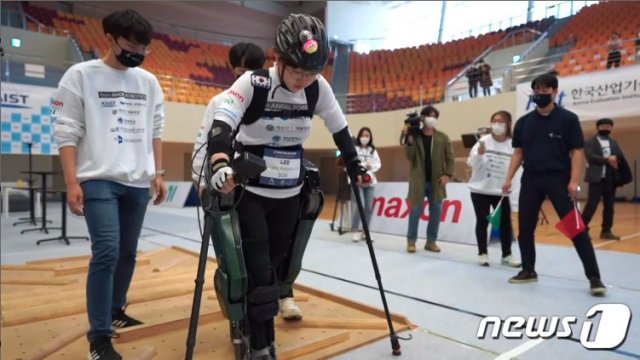 이주현씨의 사이배슬론대회 출전 장면 © 뉴스1(이화여자대학교 제공)