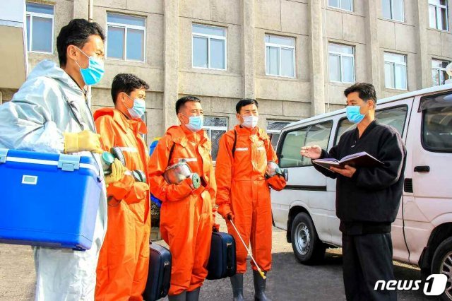 북한은 연일 신종 코로나바이러스 감염증(코로나19) 방역을 위한 노력에 총력을 기울이고 있다. (평양 노동신문=뉴스1)
