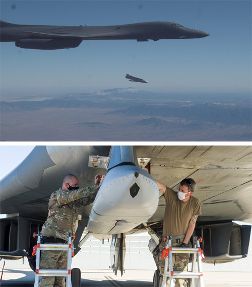 ‘죽음의 백조’로 불리는 B-1B 전략폭격기가 기체 외부에 장착한 장거리공대지미사일(JASSM)을 시험 발사하고 있다(위 사진).
 아래 사진은 미 공군이 B-1B 기체 외부에 공대지미사일을 장착하고 있는 모습. 사진 출처 미 공군 홈페이지