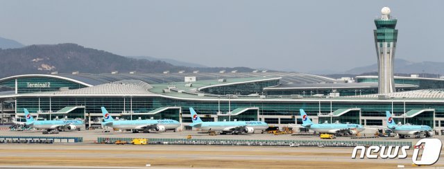 인천국제공항 제2여객터미널 계류장 /뉴스1 © News1