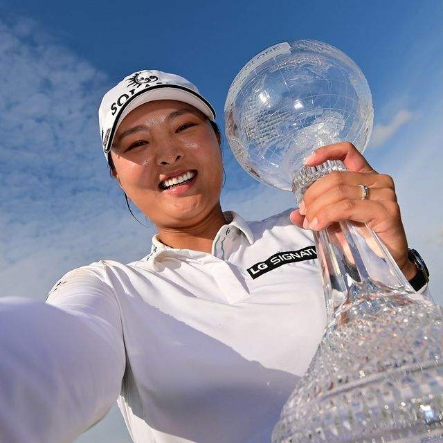LPGA투어 마지막 대회 투어 챔피언십 우승으로 2년 연속 상금 랭킹 1위를 차지한 고진영. LPGA 인스타그램
