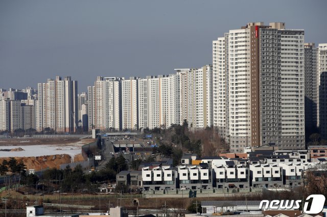 경기도 파주 운정신도시 일대 아파트 단지. 2020.12.17/뉴스1 © News1