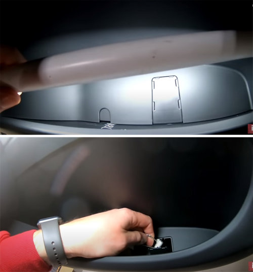 해외의 테슬라 ‘모델Y’ 이용자가 차 뒷문 아래에 있는 플라스틱 덮개(위쪽 사진)를 열고 기계식으로 문을 열 수 있는 케이블에 고리를 설치해 놓은 모습(아래쪽 사진). 유튜브(i1Tesla) 캡처