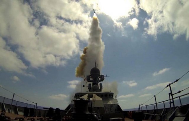 러시아가 극초음속 순항미사일 지르콘을 시험발사하고 있다. [러시아 국방부]