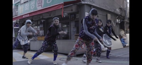 국민대 무용전공 학생들의 지역문화예술콘텐츠 ‘몸짓! 리뷰~_정릉시장편’