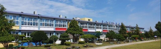 지난해 경남의 작은학교살리기 시범사업 학교로 선정된 고성영오초등학교. 경남도 제공
