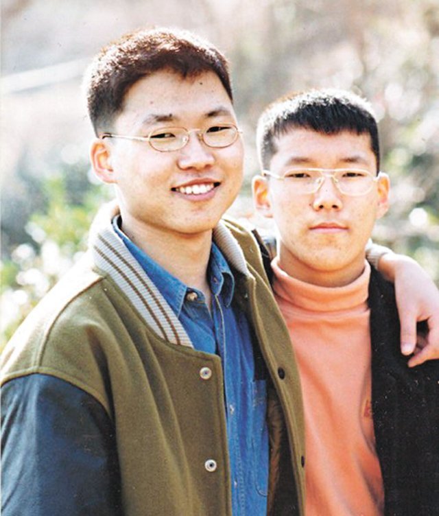 ‘환생’ 1화를 통해 보도된 손봉수(왼쪽), 손현승 씨 형제.