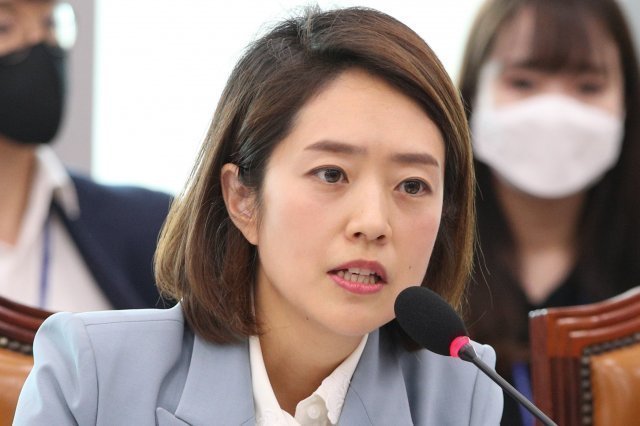 박영선 더불어민주당 서울시장 후보 캠프 고민정 대변인. 뉴스1