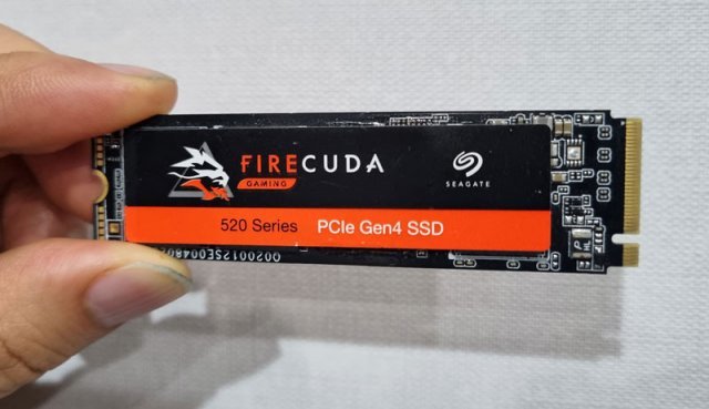 PCIe 4.0 지원 M.2(NVMe) SSD인 씨게이트 파이어쿠다 520 (출처=IT동아)