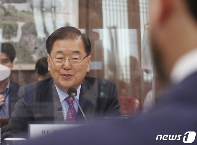 정의용 외교부 장관이 19일 오후 서울 종로구 외교부 청사에서 브롤로 과테말라 외교부 장관과 면담에서 발언을 하고 있다. 2021.3.19/뉴스1 © News1