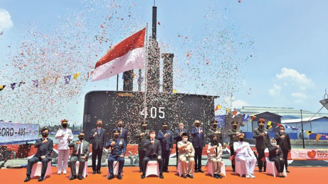 이달 17일 인도네시아 수라바야의 피티팔 조선소에서 대우조선해양의 기술 지원으로 건조된 1400t급 잠수함 3번함의 인도식이 진행되고 있다. 방위사업청 제공