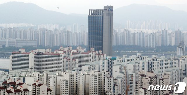 광진구와 강남구 일대 아파트 전경. 2020.7.19 © News1