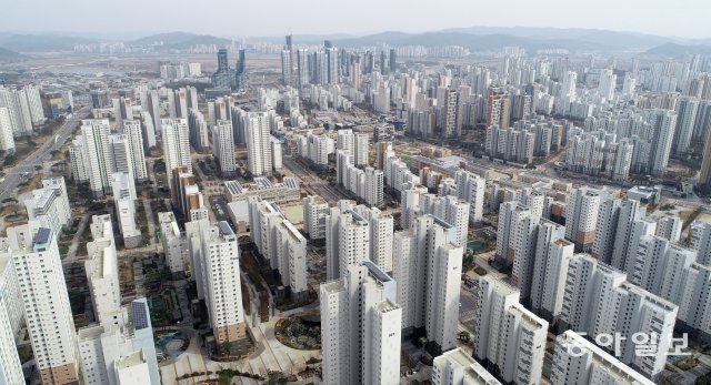 한국부동산원 통계 기준 아파트값이 지난해 44.93% 올라 전국적으로 상승률 1위를 차지한 세종시 아파트. 양회성 기자 yohan@donga.com