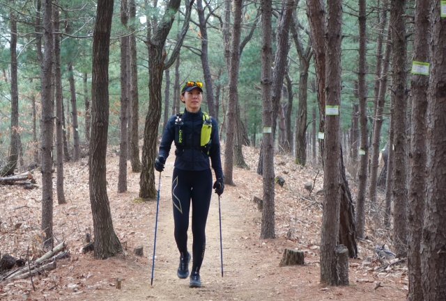 김자영 씨는 코로나19를 피해 산으로 갔고 트레일러닝에 빠져 삶을 활기차게 살고 있다. 김자영 씨 제공