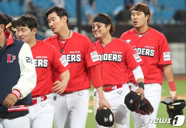 프로야구 SSG 랜더스가 시즌 초반 선두를 달리고 있다. /뉴스1 © News1