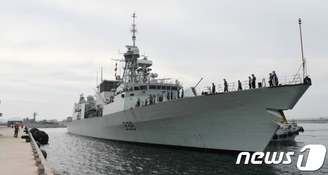캐나다 해군 호위함 ‘위니펙’ (해군 제공)2017.6.22/뉴스1 © News1