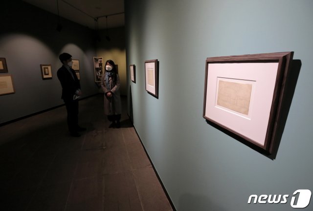 강원 양구 박수근미술관은 30일 미술관에서 미디어데이를 갖고 최근 삼성으로부터 기증받은 박수근 화백의 작품을 사전공개했다.(양구군 제공) 2021.4.30 /뉴스1