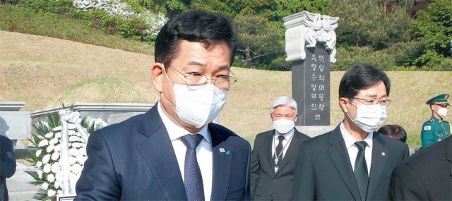 문자폭탄도 이견… 宋 “상처줘선 안돼” 김용민 “권장할 일”