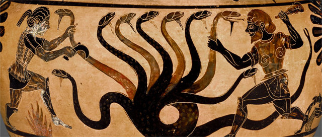 그리스 신화에 나오는 괴물 뱀 히드라를 무찌르는 영웅 헤라클레스를 묘사한 고대 그리스의 토기. 머리 하나를 베면 두 개가 나오는 히드라는 두려움의 대상이었다. 미국 게티뮤지엄 소장