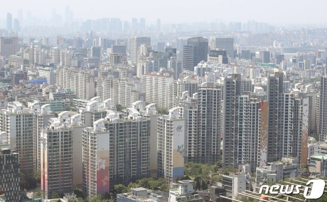 서울 강남3구 아파트 단지 모습./뉴스1 © News1