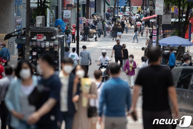 서울 중구 명동거리. 2021.5.23/뉴스1 © News1