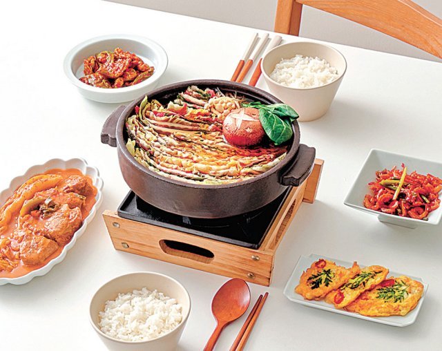 테이스티나인이 선보인 식단 정기구독 서비스 ‘테이스티 프리미엄’ 중 1, 2인가구 맞춤 식단 ‘알뜰 한상’. 테이스티나인 제공