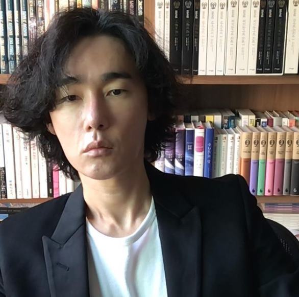 방송인 겸 작가 허지웅 인스타그램 갈무리 © 뉴스1