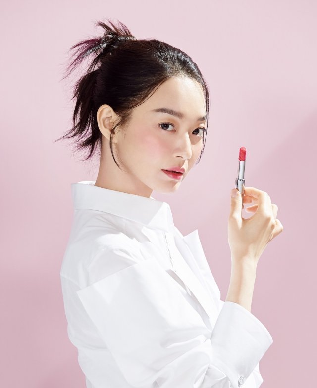 신민아/지방시 뷰티 제공© 뉴스1