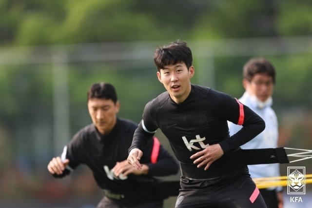 대한민국 축구 A대표팀 손흥민이 31일 오후 파주NFC(축구대표팀 트레이닝 센터)에서 훈련을 하고 있다.  (대한축구협회 제공) 2021.5.31/뉴스1