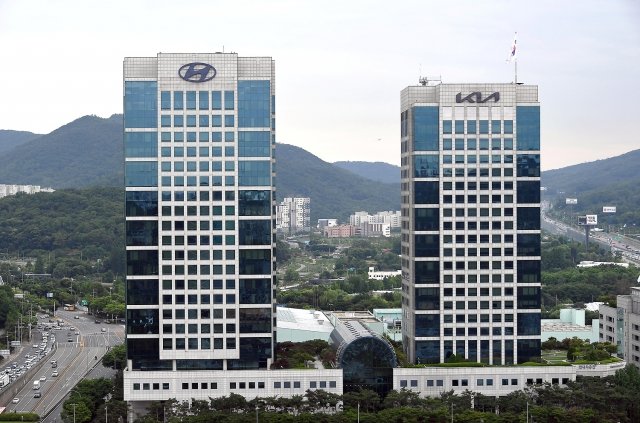 새 간판이 적용된 현대·기아 양재사옥