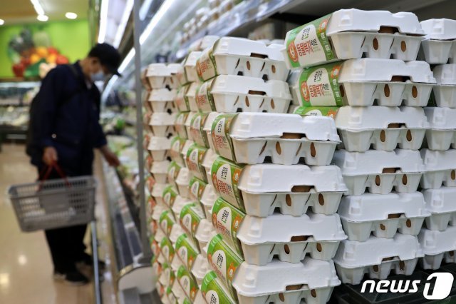 충북지역 계란(30개) 소매가가 8000원을 돌파했다. (사진은 기사 내용과 무관함) / 뉴스1 © News1