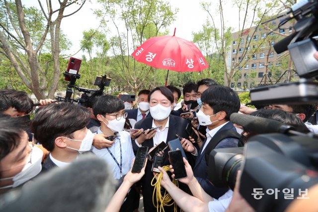 9일 오후 서울 중구 남산예장공원 개장식에 참석한 윤석열 전 검찰총장. 2021.06.09  사진공동취재단