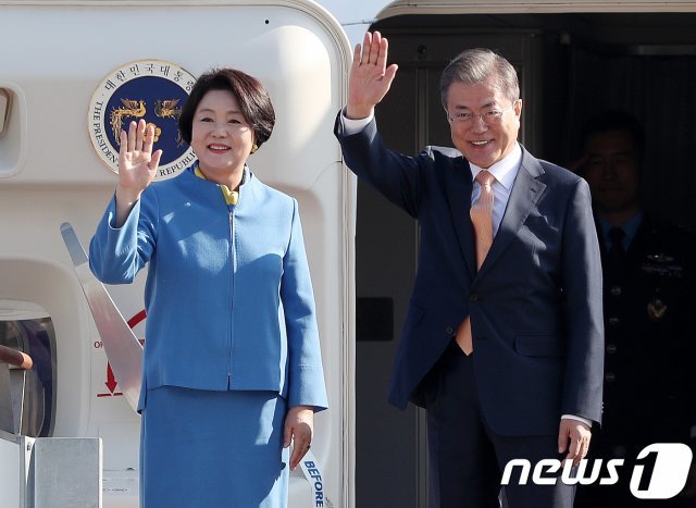 문재인 대통령과 김정숙 여사. 2018.11.13/뉴스1 © News1