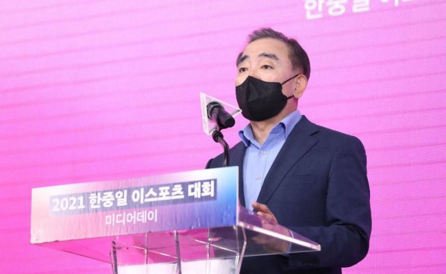 환영사 중인 유진룡 한중일 e스포츠대회 조직위원장(자료출처- KesPA)
