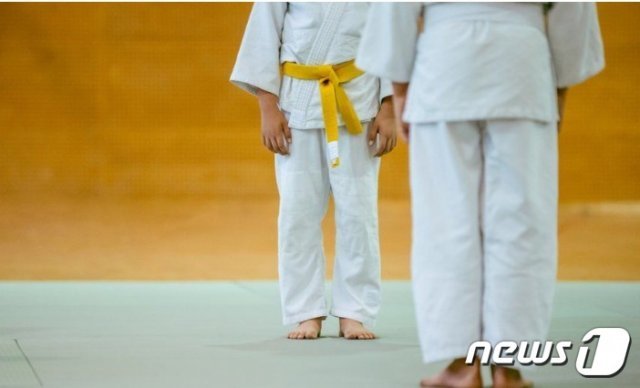 유도 수업을 받고 있는 학생들(자료사진)