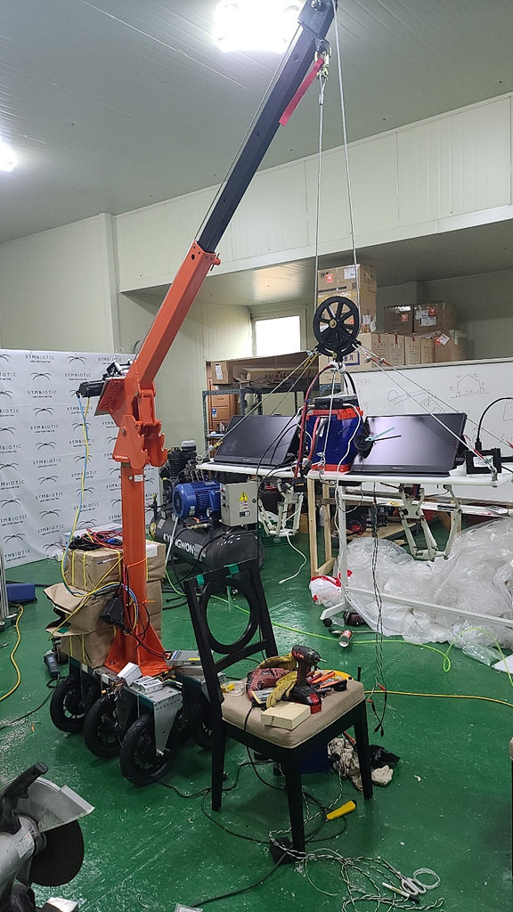 심바이오틱 연구실에서 만들어지는 로봇. / 출처 = 심바이오틱