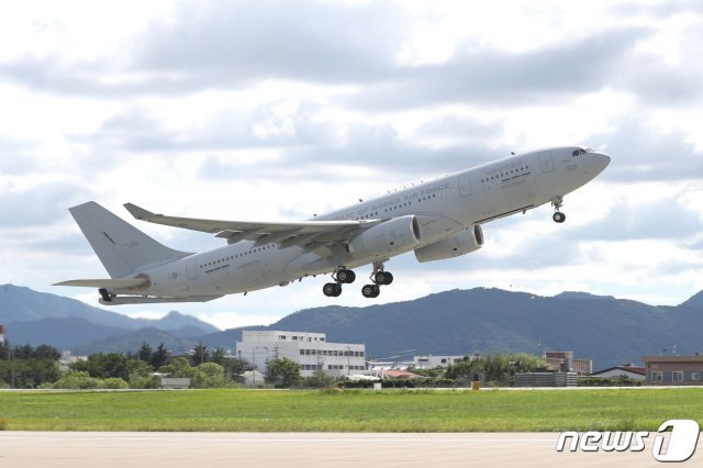 공군 다목적 공중급유수송기 KC-330 ‘시그너스’. (국방부 제공) 2021.7.18/뉴스1